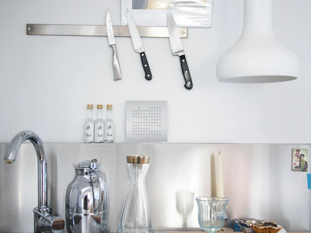 QLOCKTWO EARTH 13.5 | Full Metal