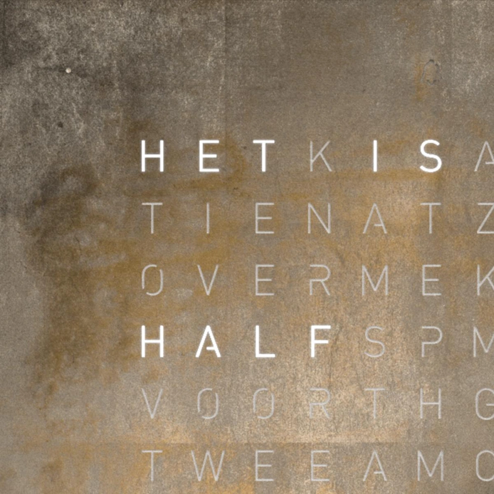 QLOCKTWO EARTH 13.5 | Silver & Gold