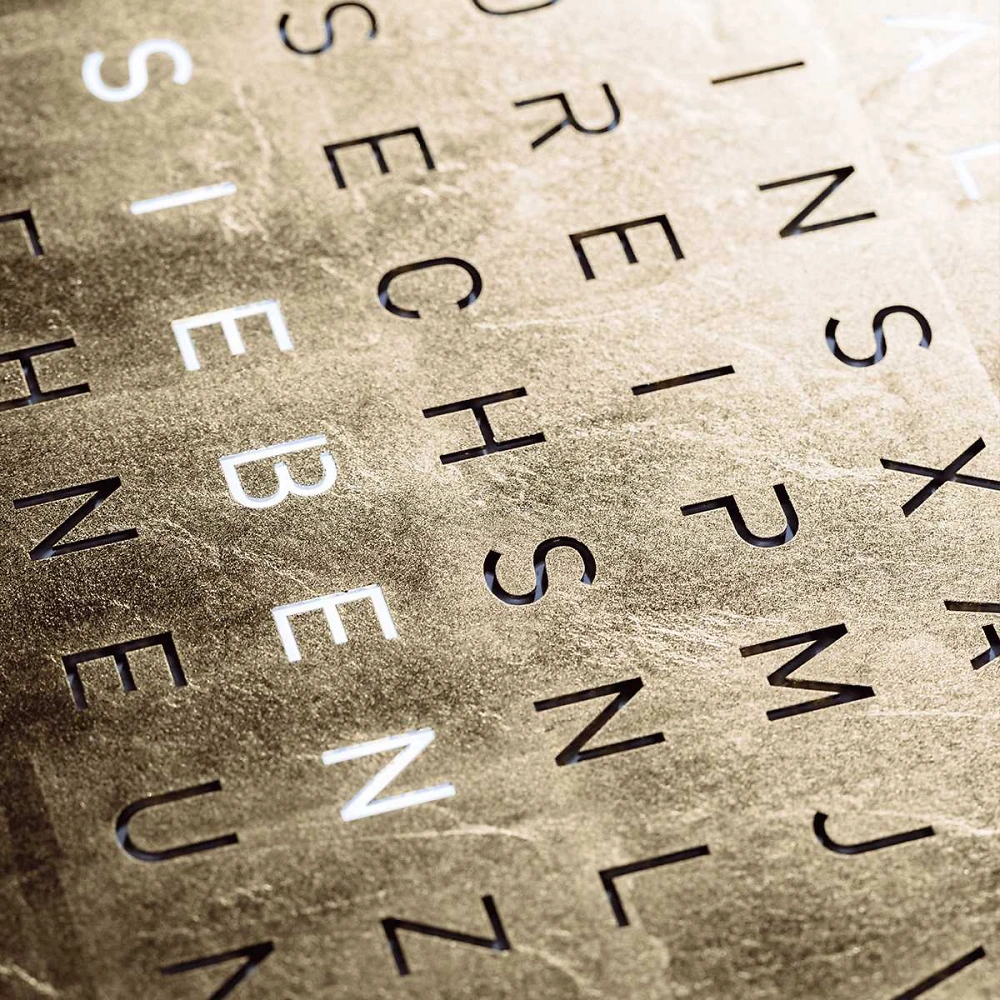 QLOCKTWO EARTH 45 | Gold