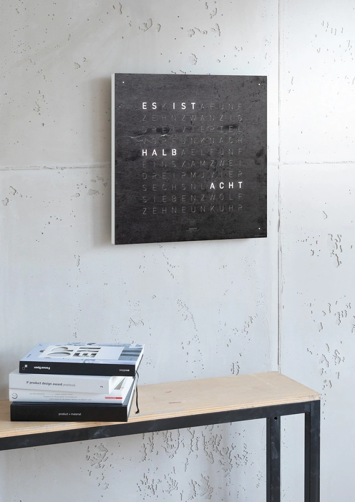 QLOCKTWO EARTH 45 | Metamorphite