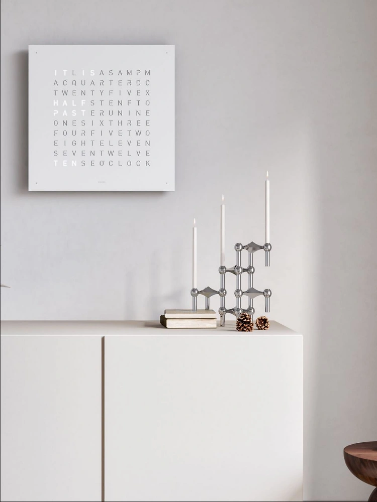 QLOCKTWO EARTH 45 | White Pepper